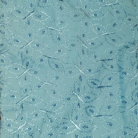 Bamboo Traders Blue Metallic Designer Capris - Picture 4 of 8